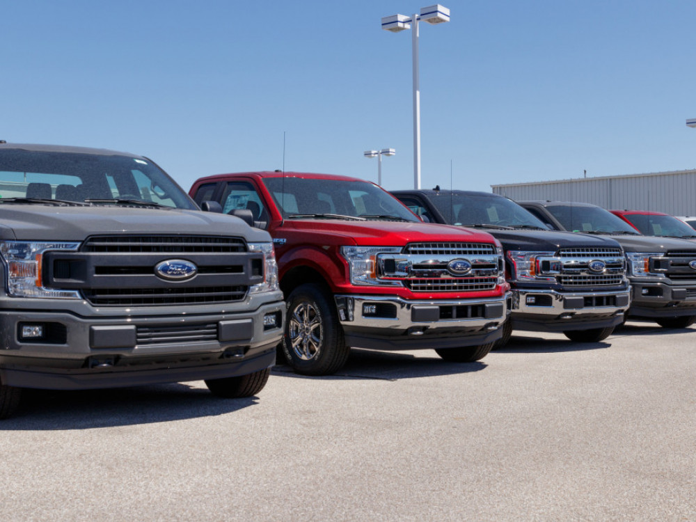 Ford znižal ceno električnega F-150. Priprava za Teslov Cybertruck?