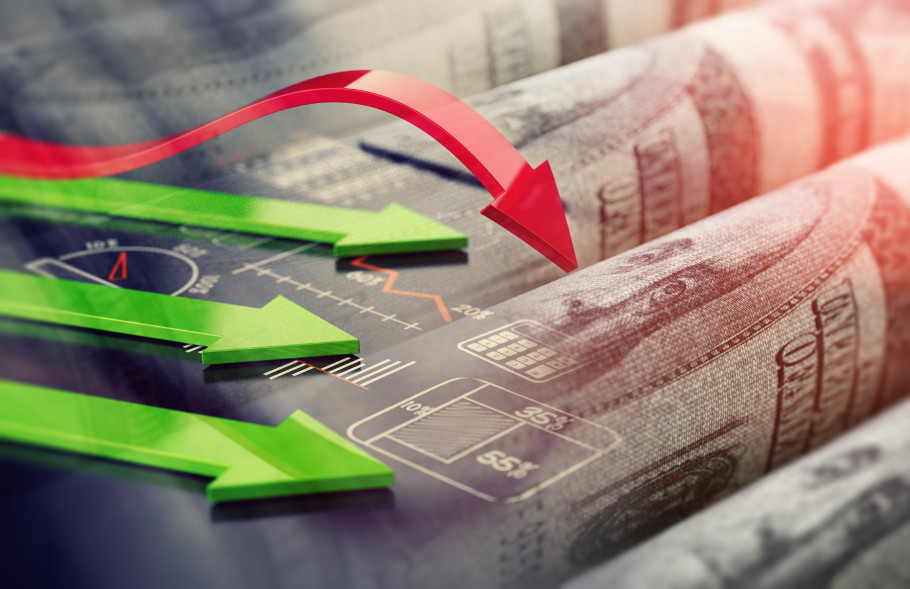 Nasdaq izgubil več kot dva odstotka, donosnost ameriških obveznic raste