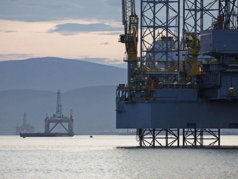 Zaradi trgovinske vojne tedenski padec cene nafte