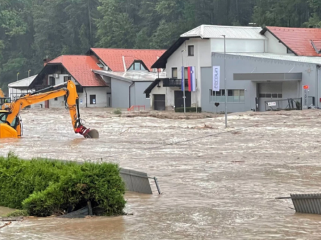Poplave ohromile gospodarstvo: V težavah BSH, Pivovarna Union Laško ...