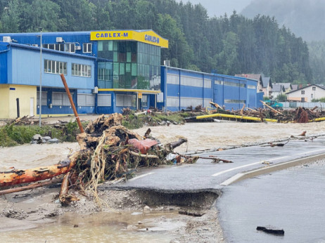 Najhujše poplave v zgodovini: ključne številke in vprašanja