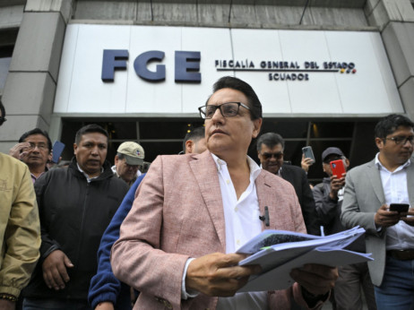 V Ekvadorju po atentatu na predsedniškega kandidata izredne razmere