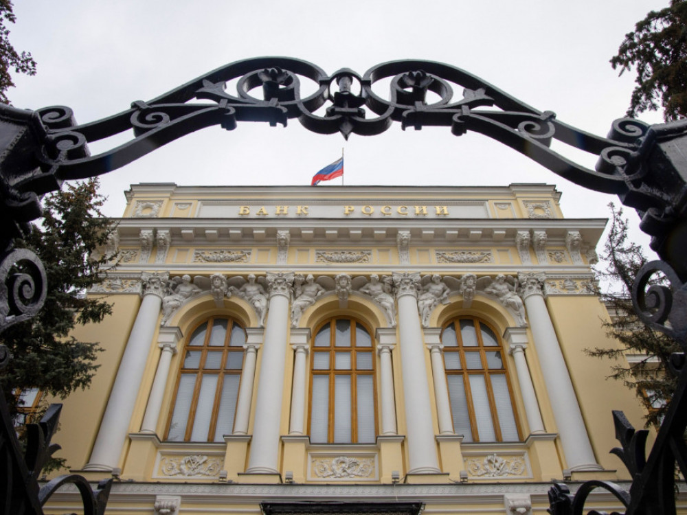 Ruska centralna banka ključno obrestno mero zvišala na 13 odstotkov