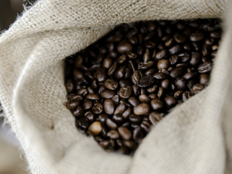 Zrna kave zaradi podnebnih sprememb novo črno zlato?