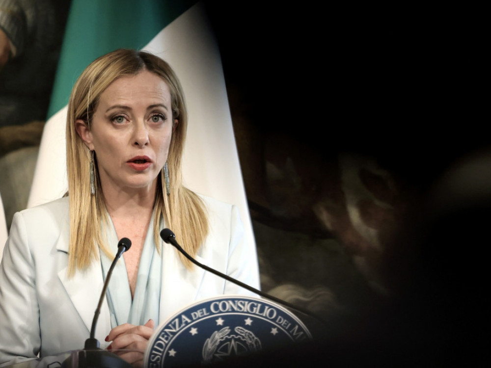 Melonijeva omilila retoriko glede obdavčevanja bank