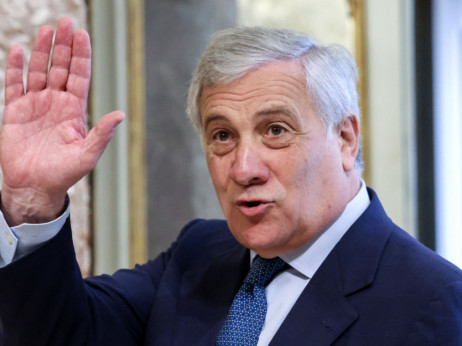 Tajani na zahtevni misiji: Italija bi razrahljala vezi s Kitajsko