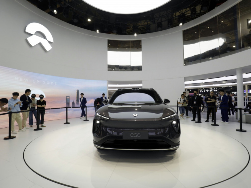 Kitajski Nio ponudbi električnih avtomobilov dodaja pametni telefon