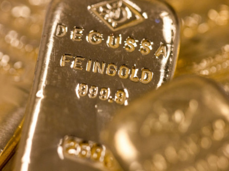 Zlato doseglo rekord, trgi v pričakovanju nižanja obrestnih mer