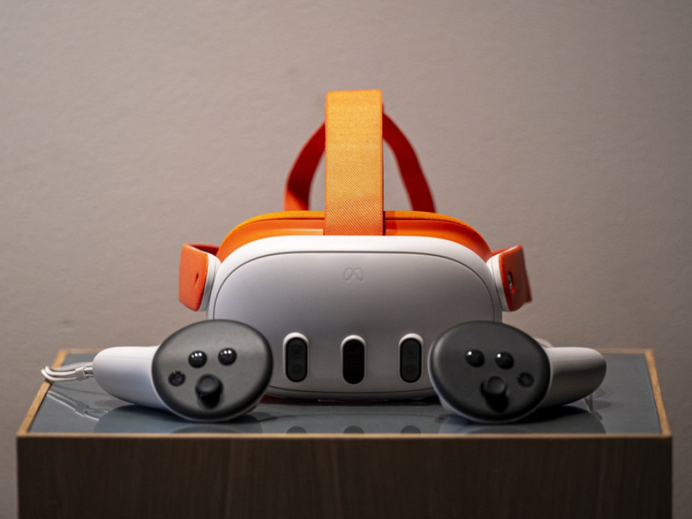 Top 5 novic za začetek dneva: Meta z novo ponudbo in premirje v Hollywoodu