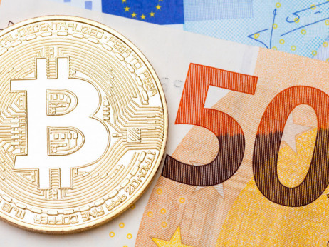 Top 5 novic za začetek dneva: Raste tako vrednost evra kot bitcoina