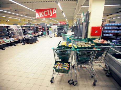 Slovenska maloprodaja pred prazniki vnovič zrasla