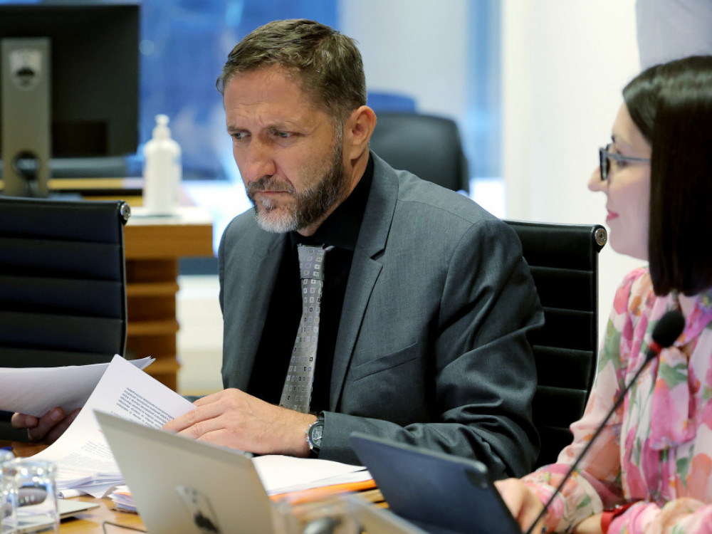 Boštjančič: 'O zakonodaji glede sanacije poplav bo vlada odločala jutri'