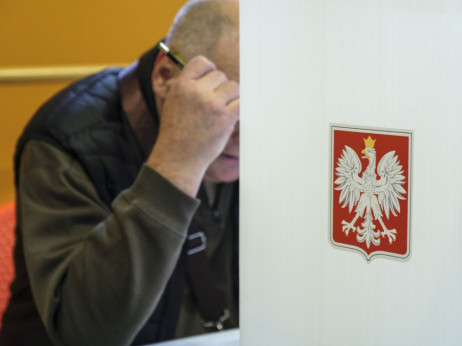 Poljska izbira: Bivši boksar proti županu Varšave