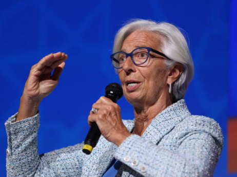 Lagarde: Inflacija še previsoka, obresti ostajajo na sedanji ravni