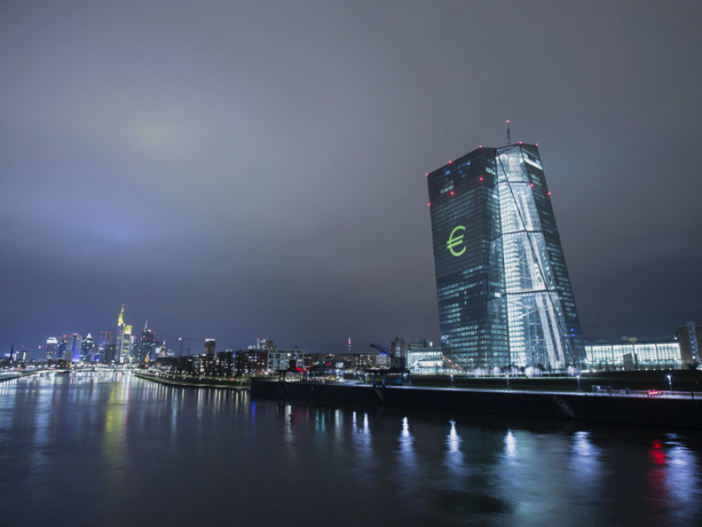 ECB uspeva v boju z inflacijo, a je zavrla rast v območju evra