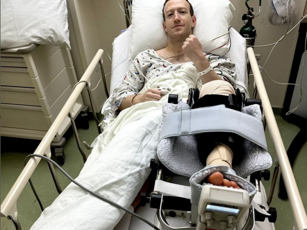 Zuckerberg v ringu: Bi morala Meta vlagateljem razkriti tveganja