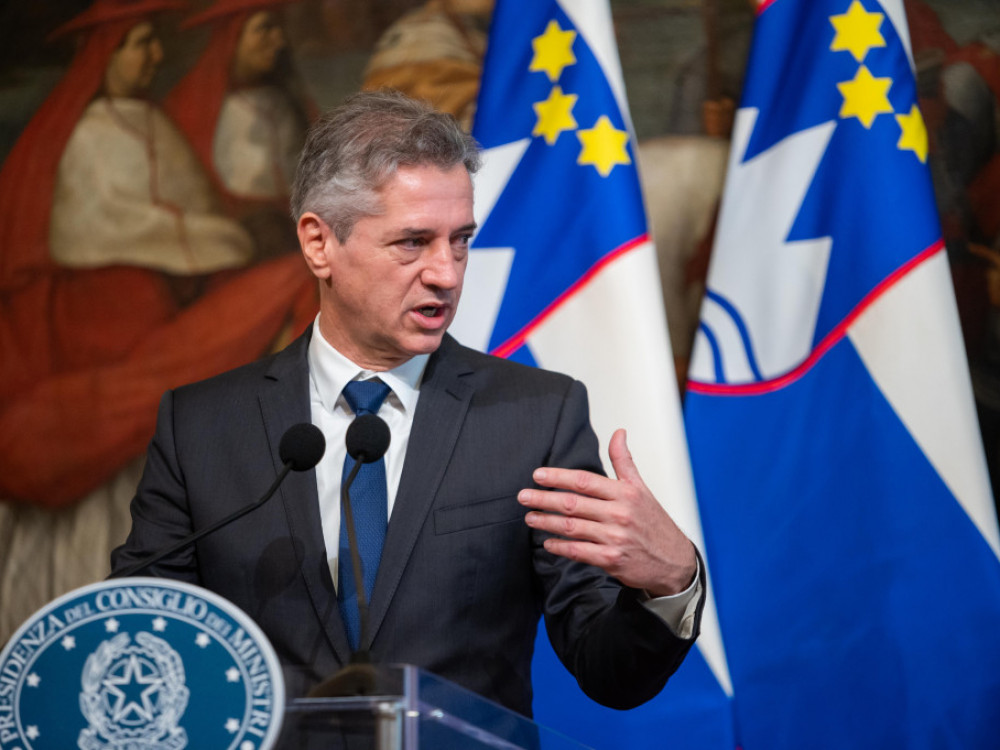 TOP 5 novic za začetek dneva: Obračun na polovici mandata