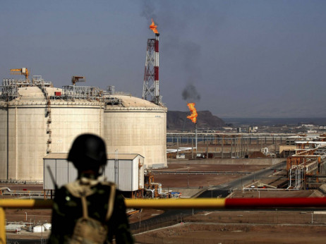 Nafta navzgor po napadu ZDA na Jemen
