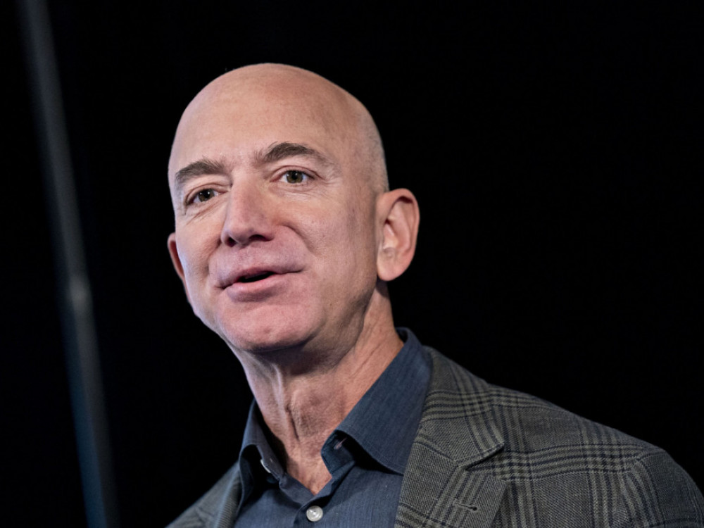 TOP 5 novic za začetek dneva: Bezos s selitvijo v Miami prihranil 600 milijonov