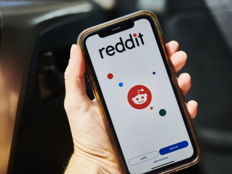 Bo Reddit marca debitiral na borzi?