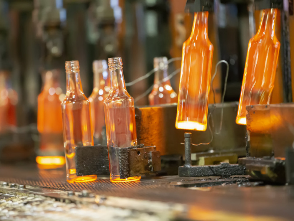 Steklarna Hrastnik v Paraćinu v Srbiji zaganja novo peč