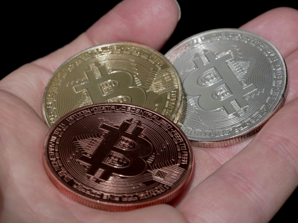 Pregled dneva: Poslovanje Krke, obveznice in bitcoin