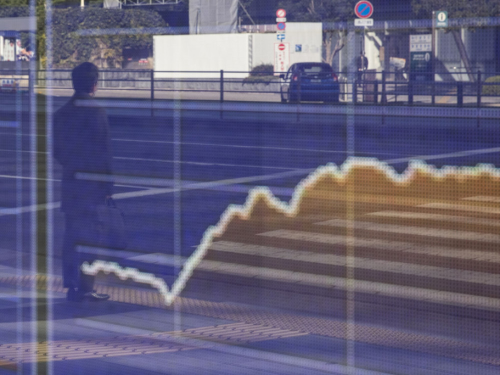 Azijske borze v rdečem, bitcoin nad 58.500 dolarji