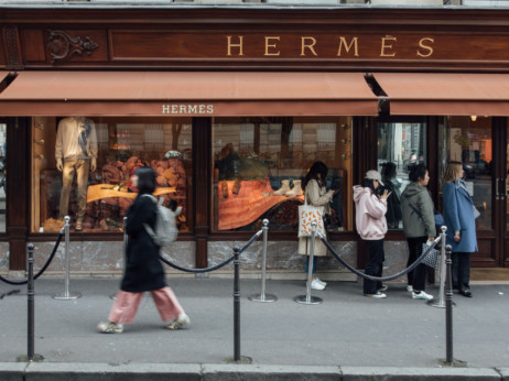 Kakšne carine? Evropa podjetja se prilagajajo, saj številna beležijo dobičke v ZDA