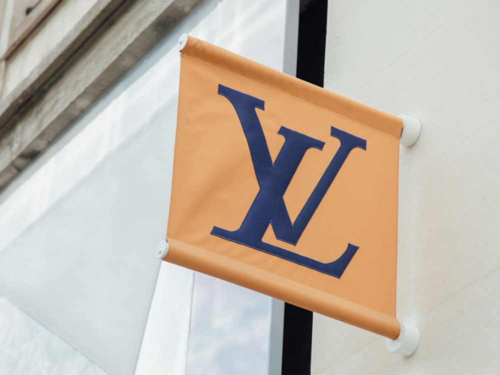 Počakajte z nakupom evropskih luksuznih delnic