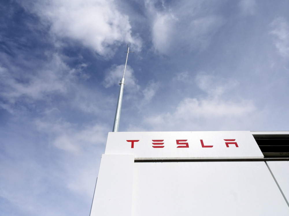 Tesla z novo tovarno na Tajskem?