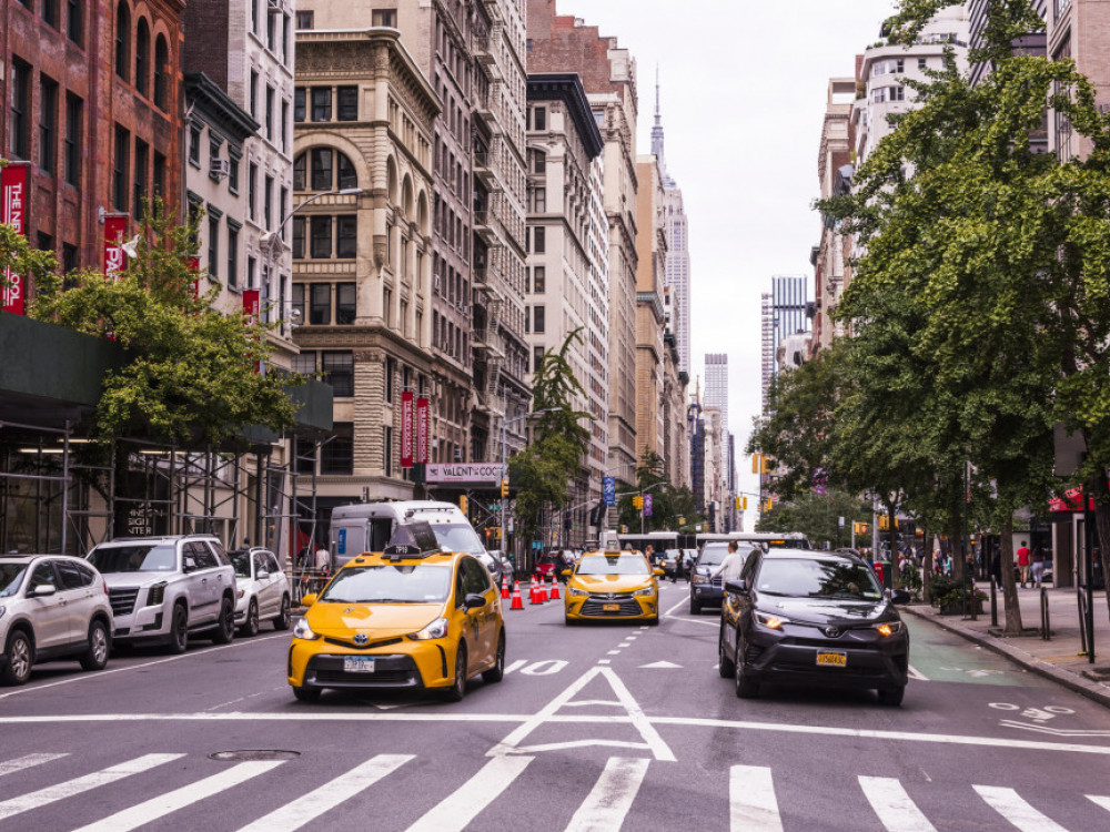 Prada s skoraj milijardo dolarjev mačrtuje veliko širitev v New Yorku