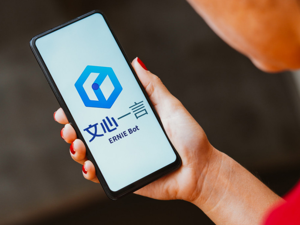 Top 5 za začetek dneva: Kitajski ChatGPT ujel svojega konkurenta