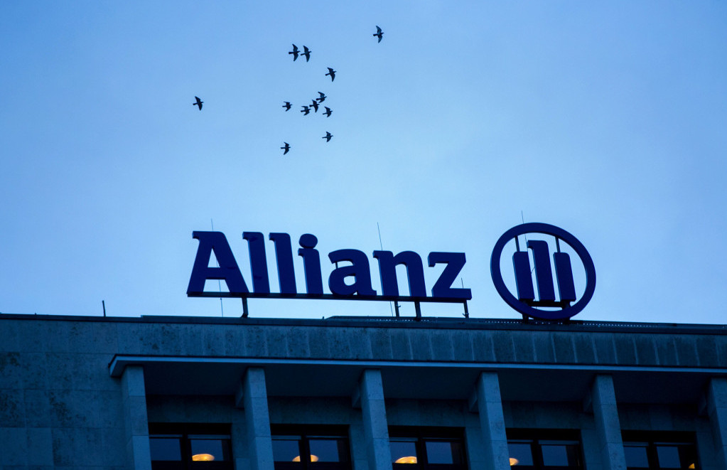 Allianz razočaral, delnica izgubila skoraj 4 odstotke