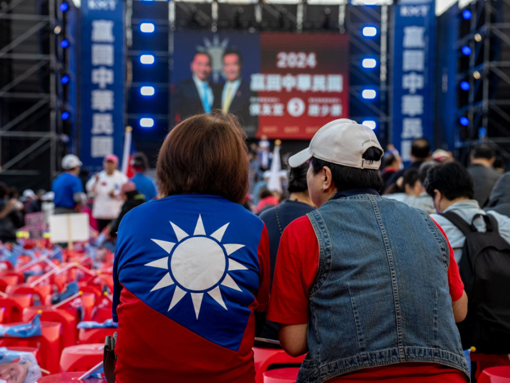 Tajvanci za predsednika izbrali Lai Ching-teja; kitajska vojska v 'visoki pripravljenosti'