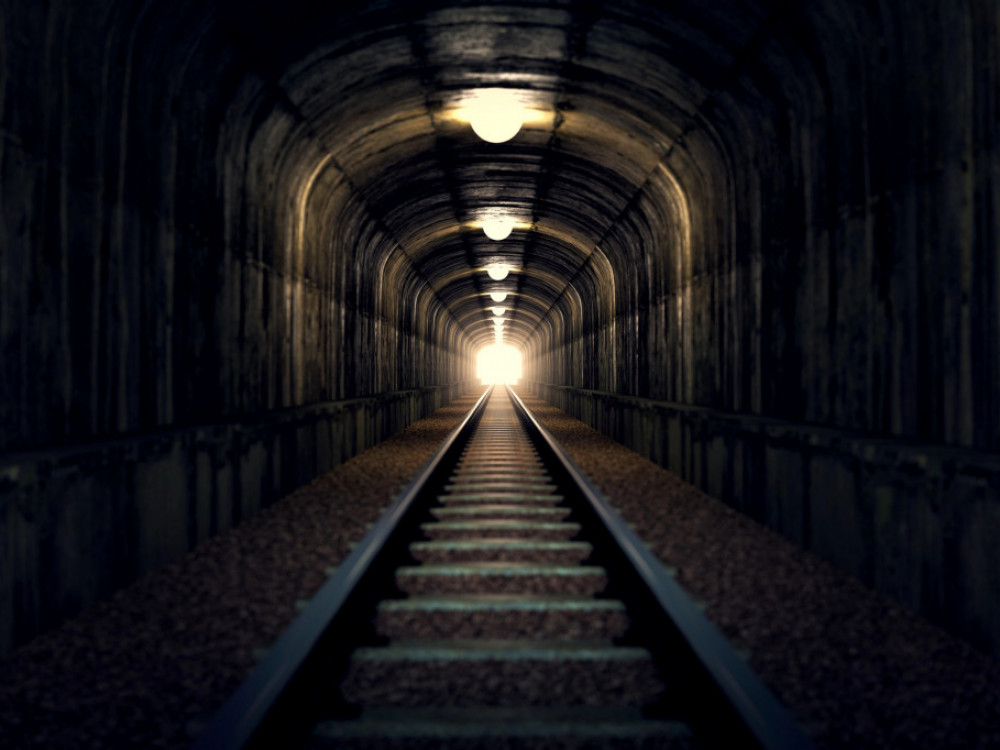 EU: V temi, ampak z lučjo na koncu tunela