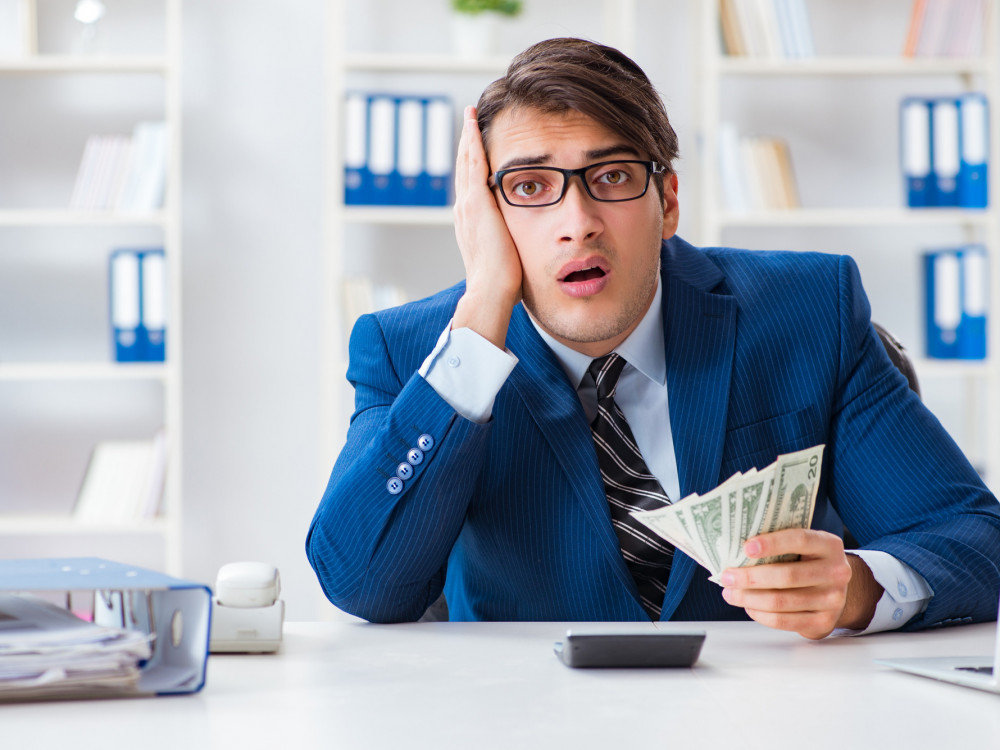 Nagrajevanje: Obdavčitev že ob podpisu pogodbe za opcije. To je nesmiselno!