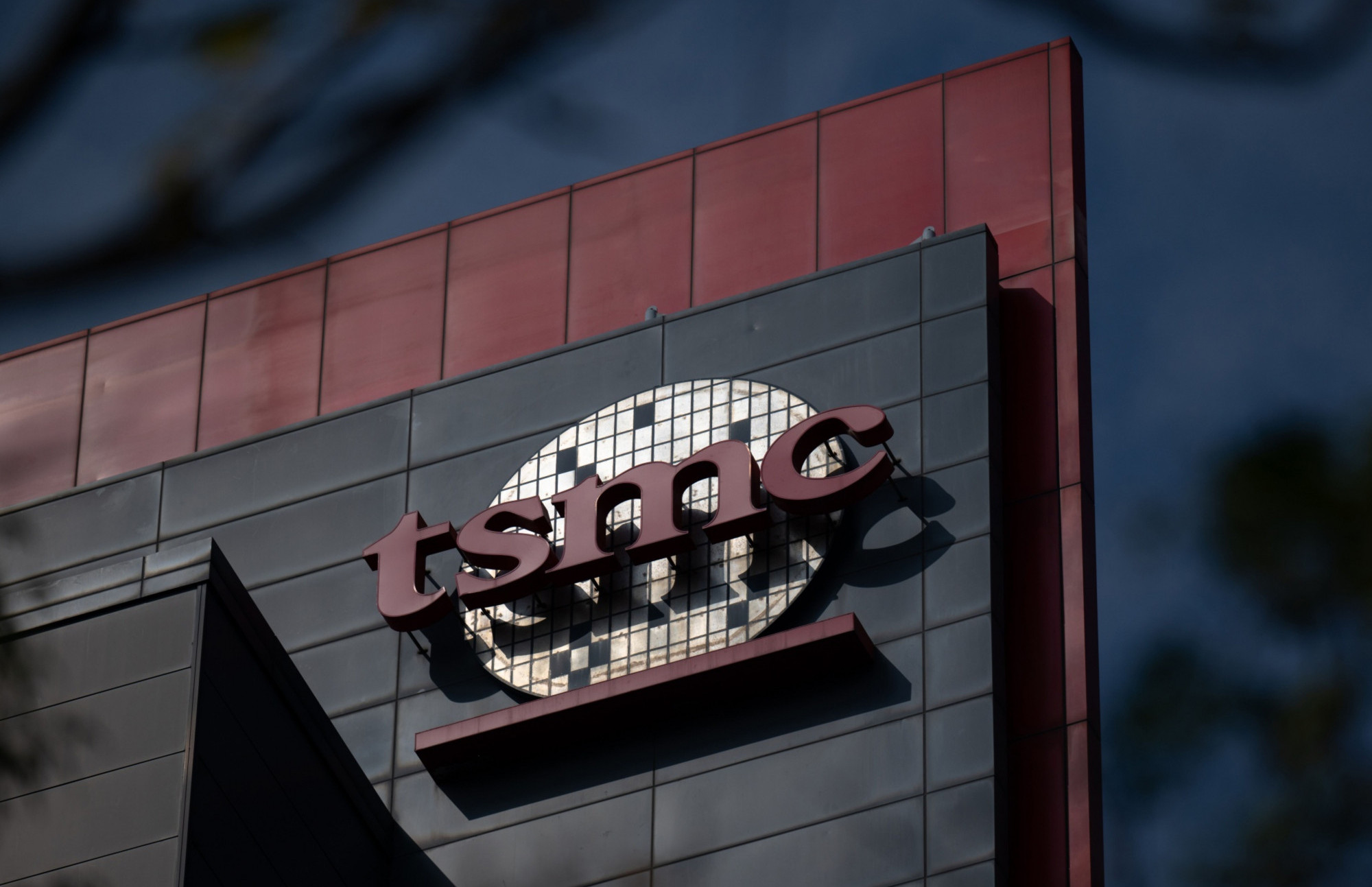 Tajvanski TSMC že v klubu tisoč milijard