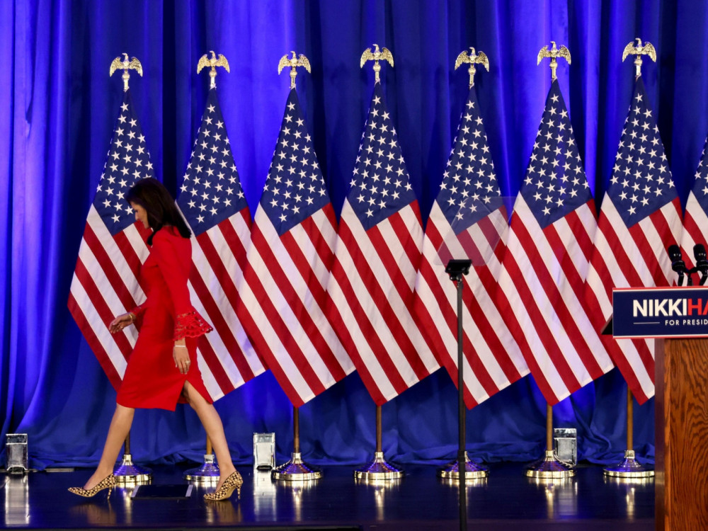 Top 5 novic za začetek dneva: Trump na desni brez konkurence