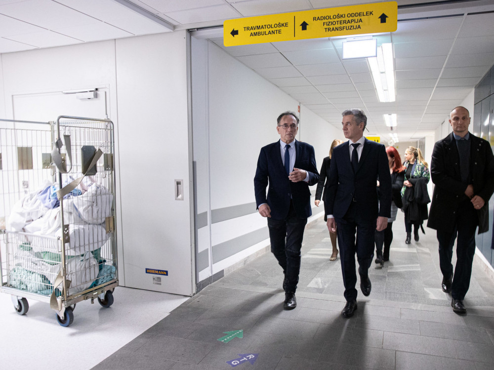 Prihaja vroča politična jesen: Bruselj, zdravstvo in reforme