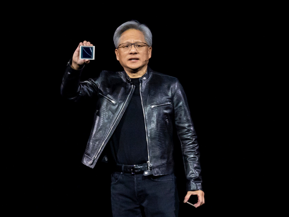 TOP 5 novic za začetek dneva: Nvidia najvrednejše podjetje