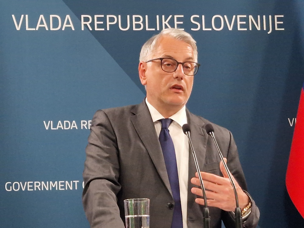 TOP 5 novic za začetek dneva: Vlada bo oddajanje stanovanj urejala z zakonom