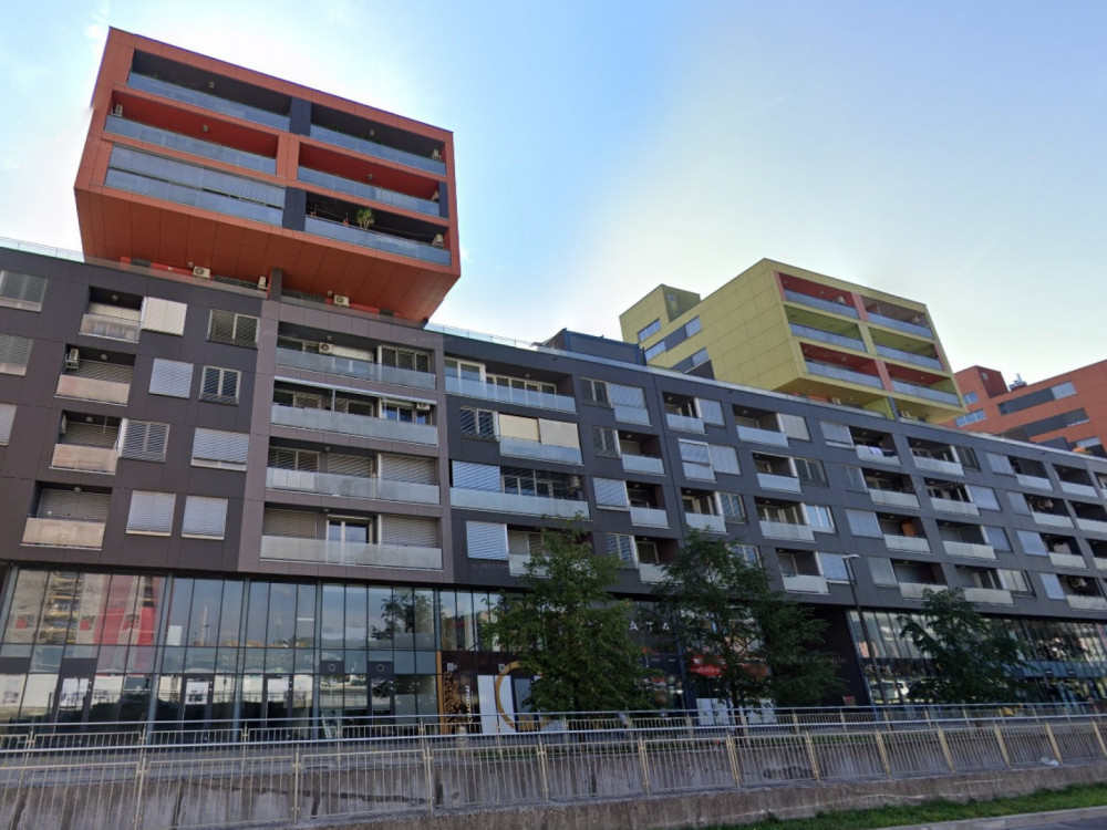 To so nepremičnine, ki jih boste lahko dražili do konca aprila