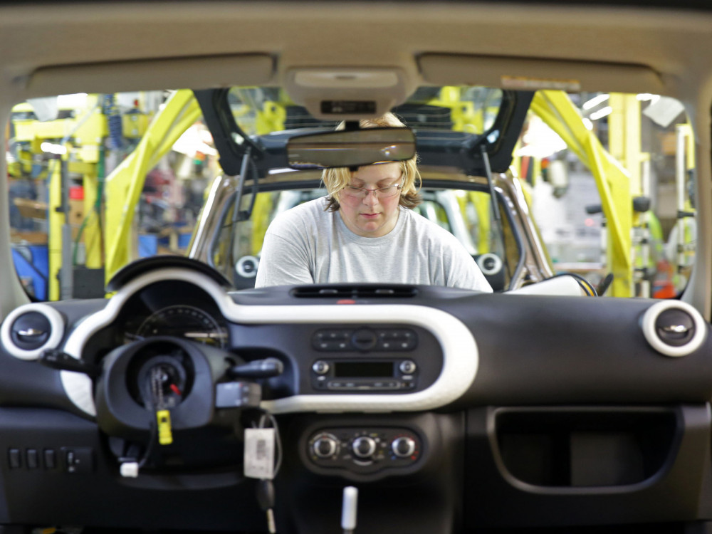 Xi s klofuto Trumpu zamajal avtoindustrijo