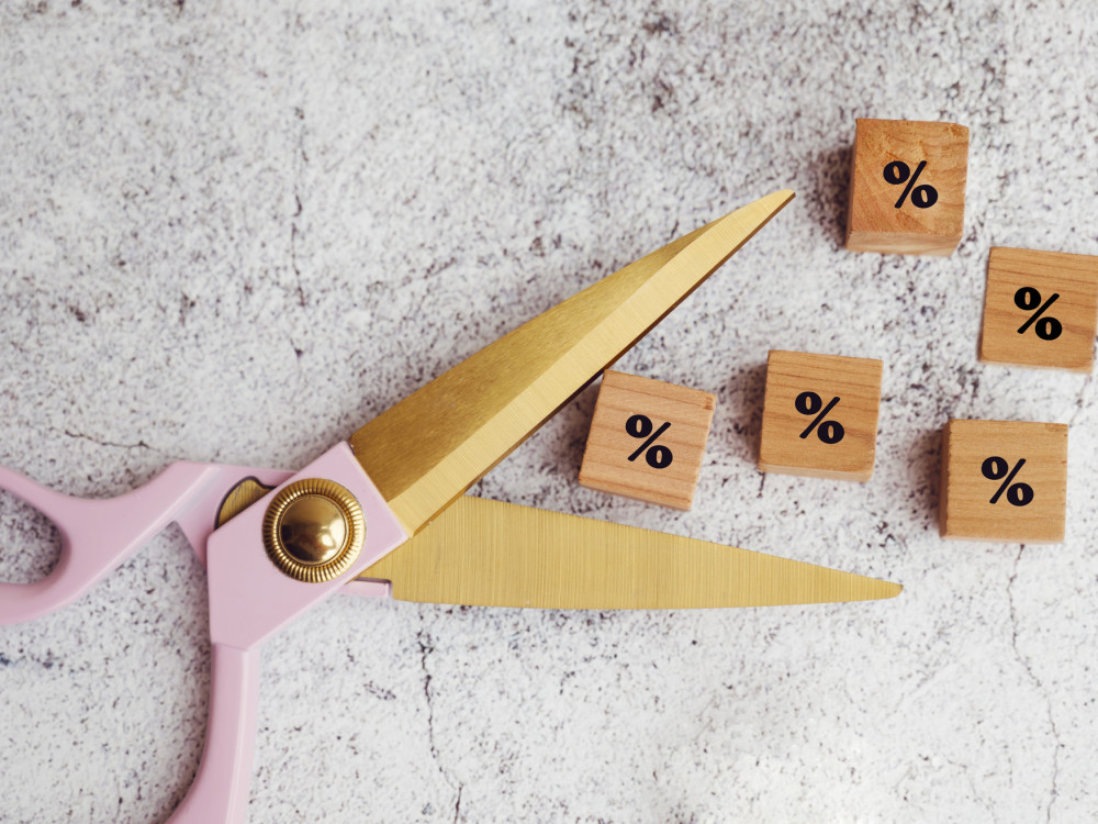 Napoved: Kako visoko bodo obrestne mere centralnih bank ob koncu leta?