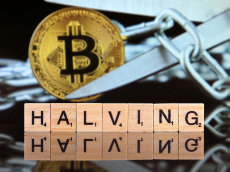 Bitcoin halving je tukaj: Bo prinesel nov cikel rasti cene?
