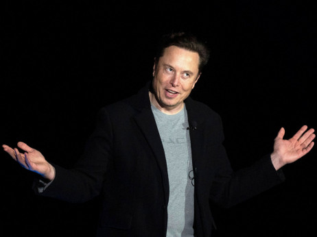 Top 5 novic za začetek dneva: Elon Musk na Kitajskem