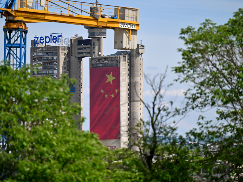 TOP 5 novic za začetek dneva: Kitajska je zgodba številka ena