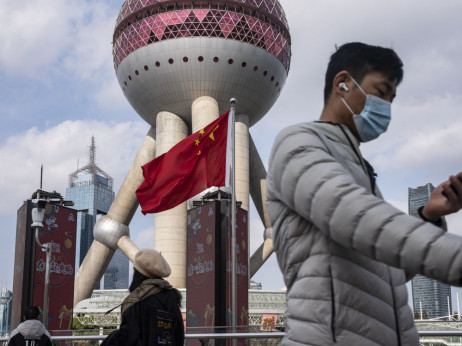 Kako Kitajska svojo prihodnost namesto na opeke stavi na čipe