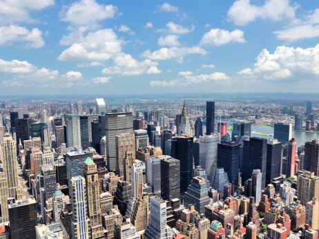 New York: Premajhna ponudbe viša cene nepremičnin in najemnin