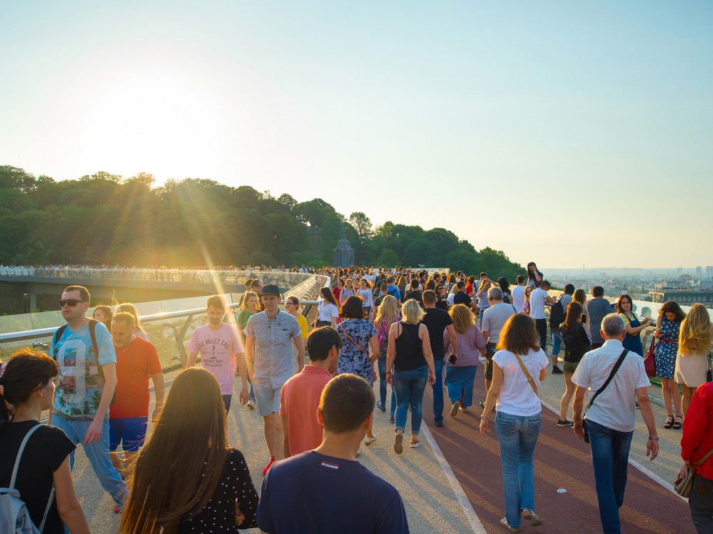 Število prebivalcev Slovenije še kar raste – zaradi priseljevanja